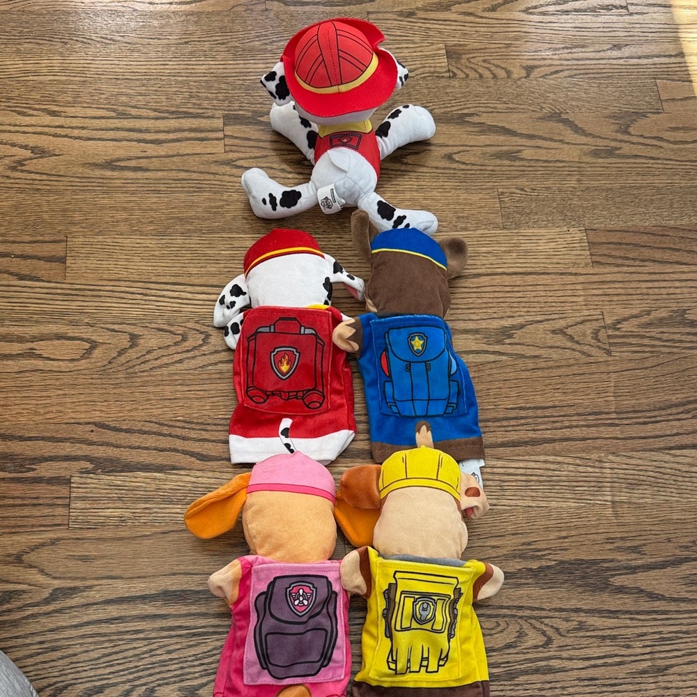 Melissa & Doug Paw Patrol Puppets Set & Chase Plush - Picture 4 of 6
